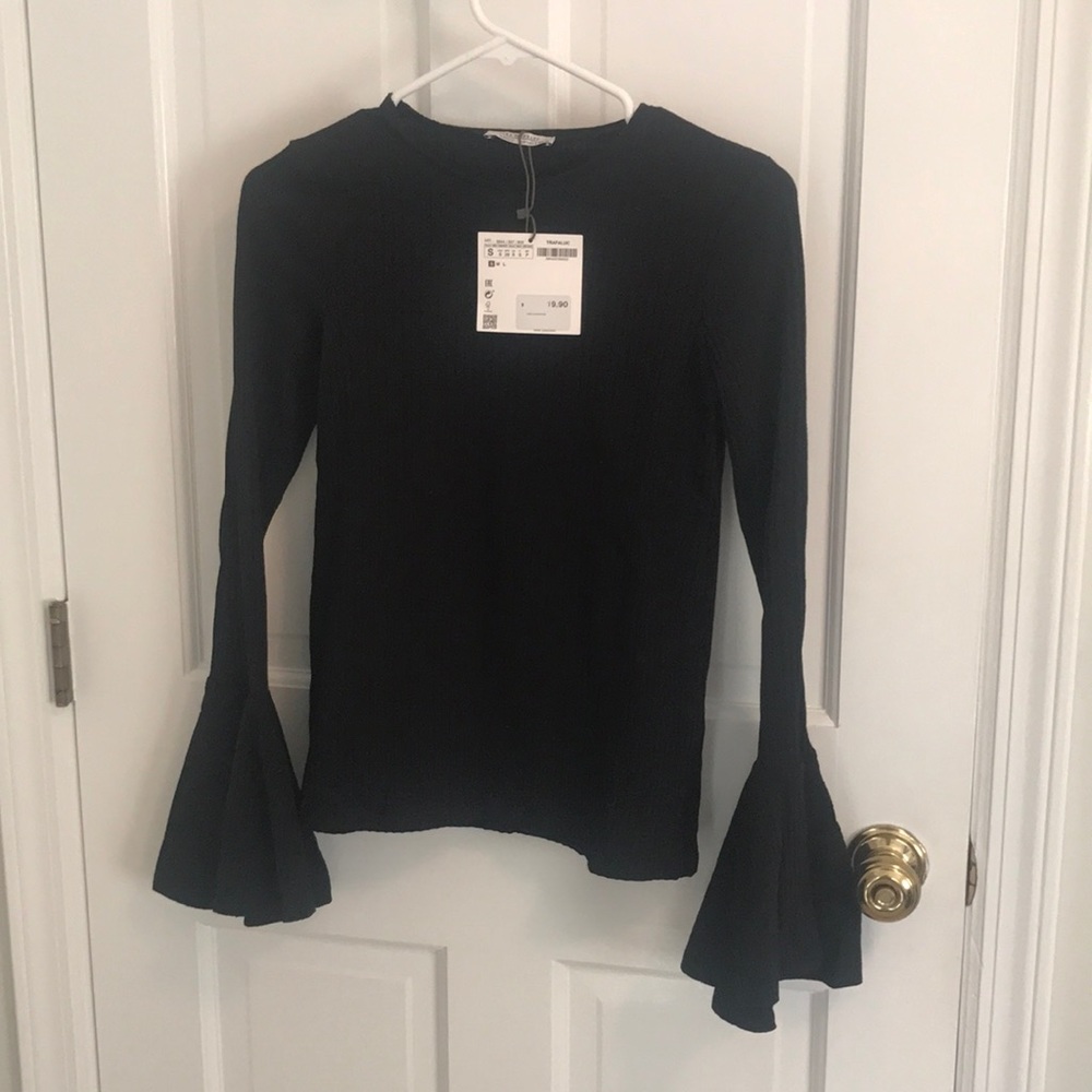 Black Long sleeve top